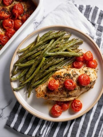 Balsamic Chicken with Cherry Tomatoes Recipe