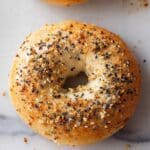 Cottage Cheese Bagels with Everything Bagel Seasoning and Cheddar Jalapeno Topping Recipe