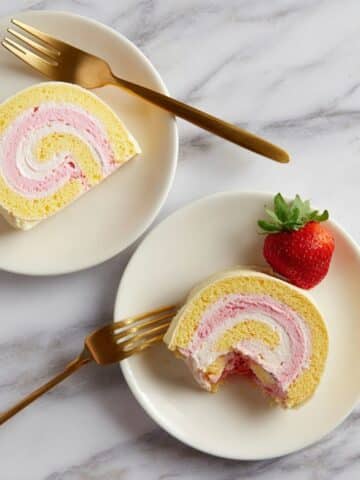 Strawberry Swiss Roll Recipe