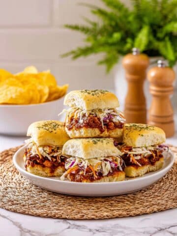 Easy BBQ Chicken Sliders Recipe