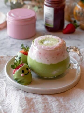 Iced Strawberry Matcha Latte Recipe