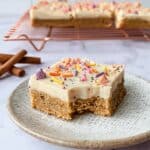 Cinnamon Roll Bars Recipe
