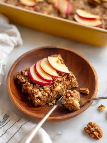 30-Minute Sweet & Tender Apple Cinnamon Baked Oatmeal Recipe