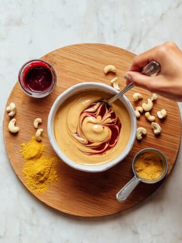 5-Minute Vegan Cashew Queso Recipe