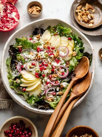 Pomegranate Pear Salad with Walnuts Recipe