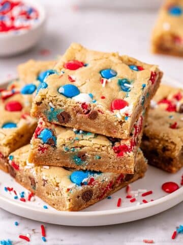 Red, White, and Blue M&M's Cookie Bars Recipe
