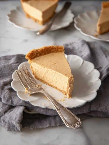 Old-Fashioned Southern Buttermilk Pie Recipe